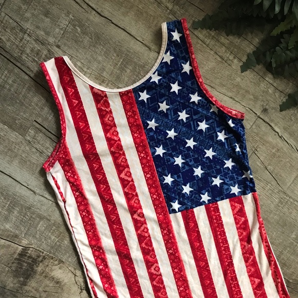 💙💙Boutique American Flag Tank - Picture 6 of 8